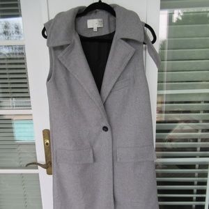 J.O.A. of LosAngeles - Grey Long Sleeveless Jacket